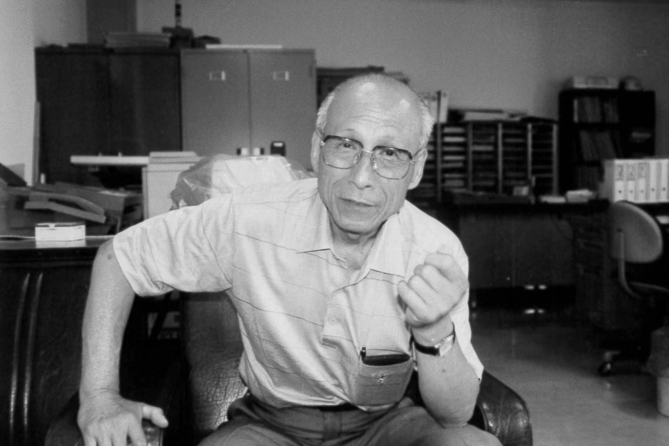 1982